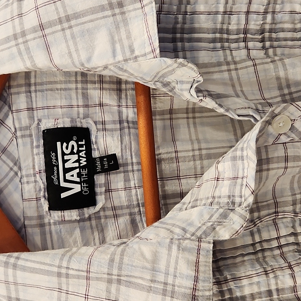 VANS long sleeve plaid top